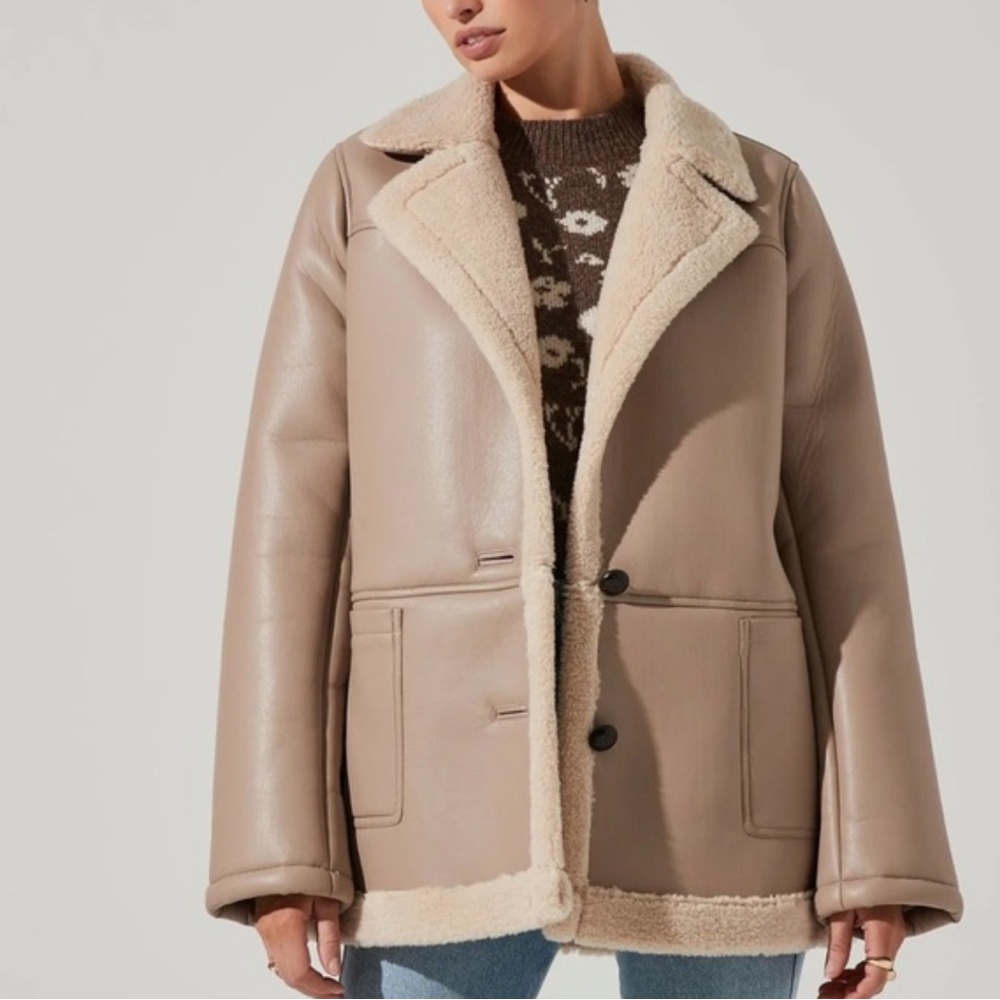 NWT ASTR the Label Women’s‎ Francine Faux Shearling Coat Jacket Teddy Warm Cozy